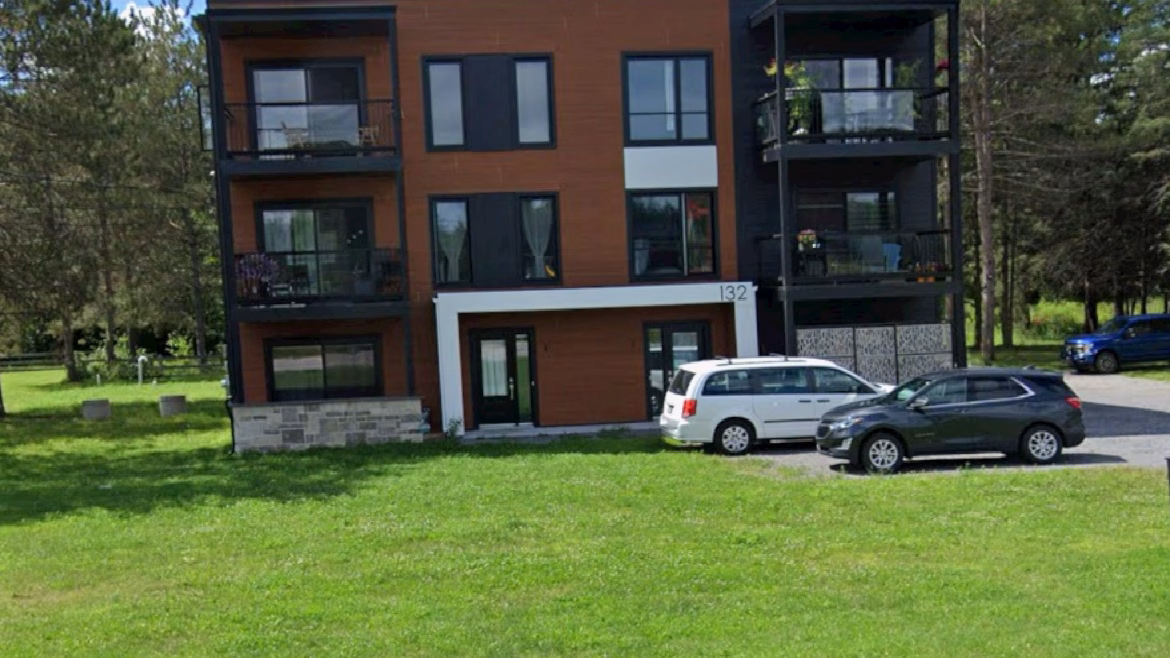 132 Route Dussault